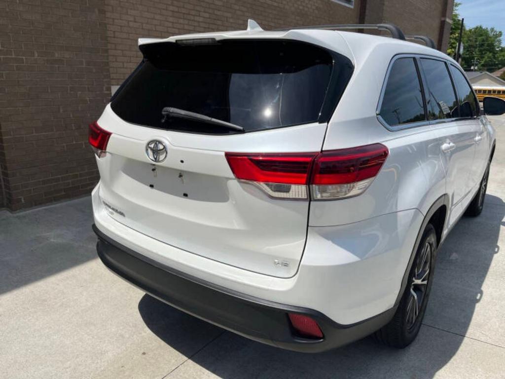 2019 Toyota Highlander - $19,300