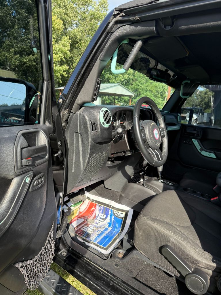2016 Jeep Wrangler - $19,900