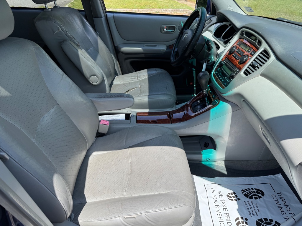 2005 Toyota Highlander photo