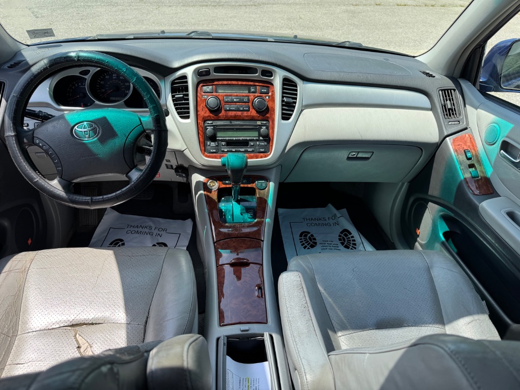 2005 Toyota Highlander photo