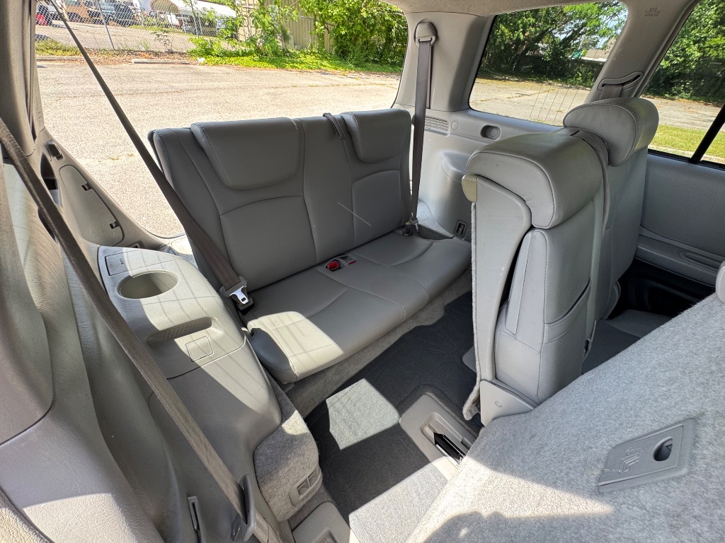 2005 Toyota Highlander photo