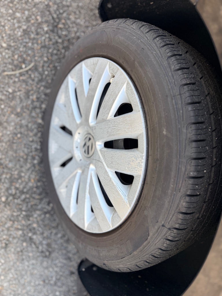 2010 Volkswagen Jetta - $3,500