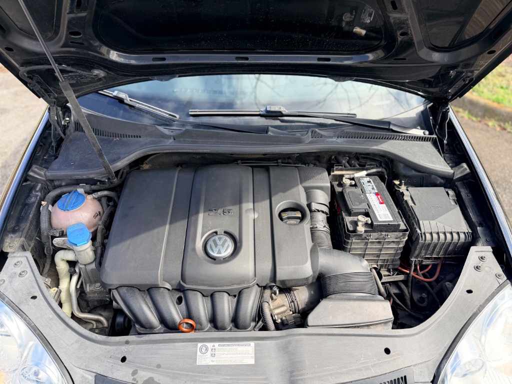 2010 Volkswagen Jetta - $3,500