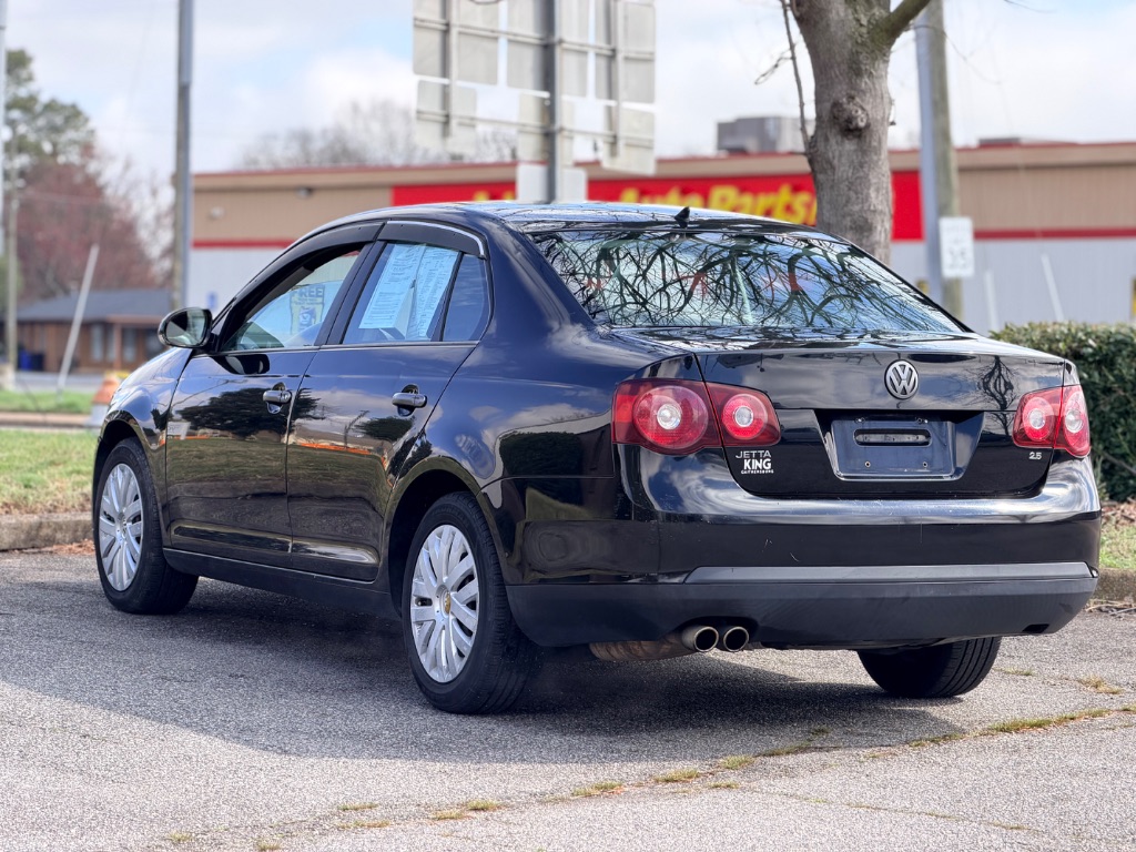 2010 Volkswagen Jetta - $3,500