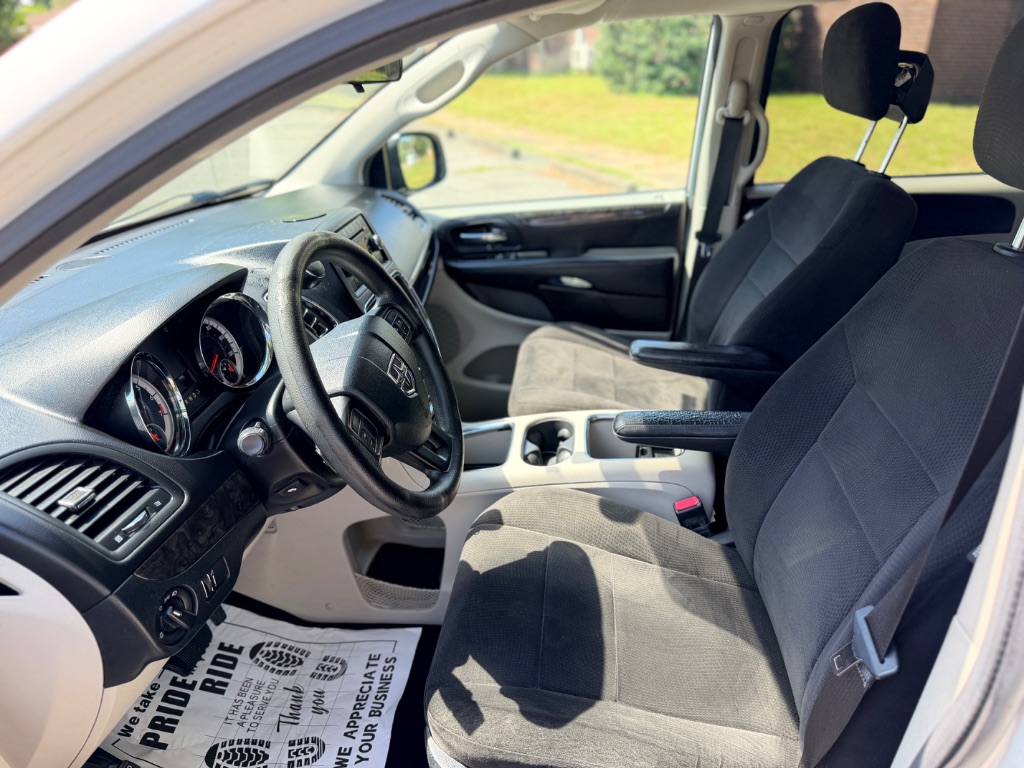 2013 Dodge Grand Caravan - $6,300