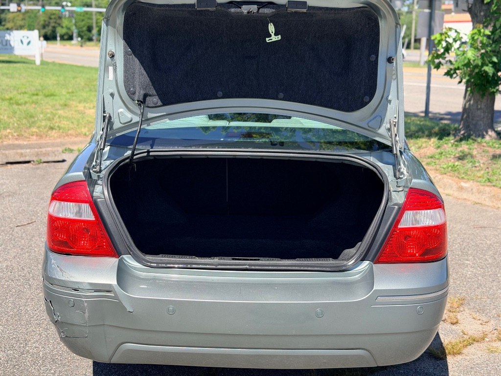 2007 Ford Five Hundred - $3,650