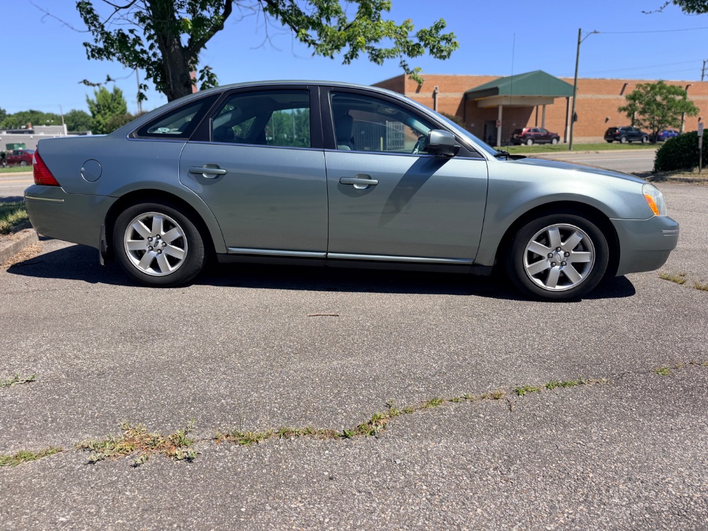 2007 Ford Five Hundred - $3,650