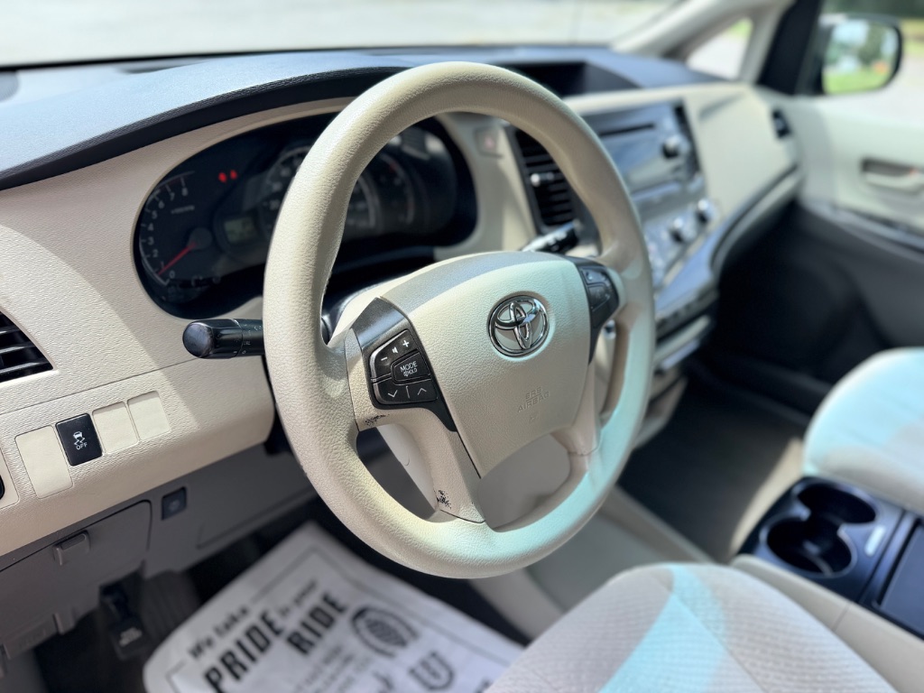 2011 Toyota Sienna - $7,995