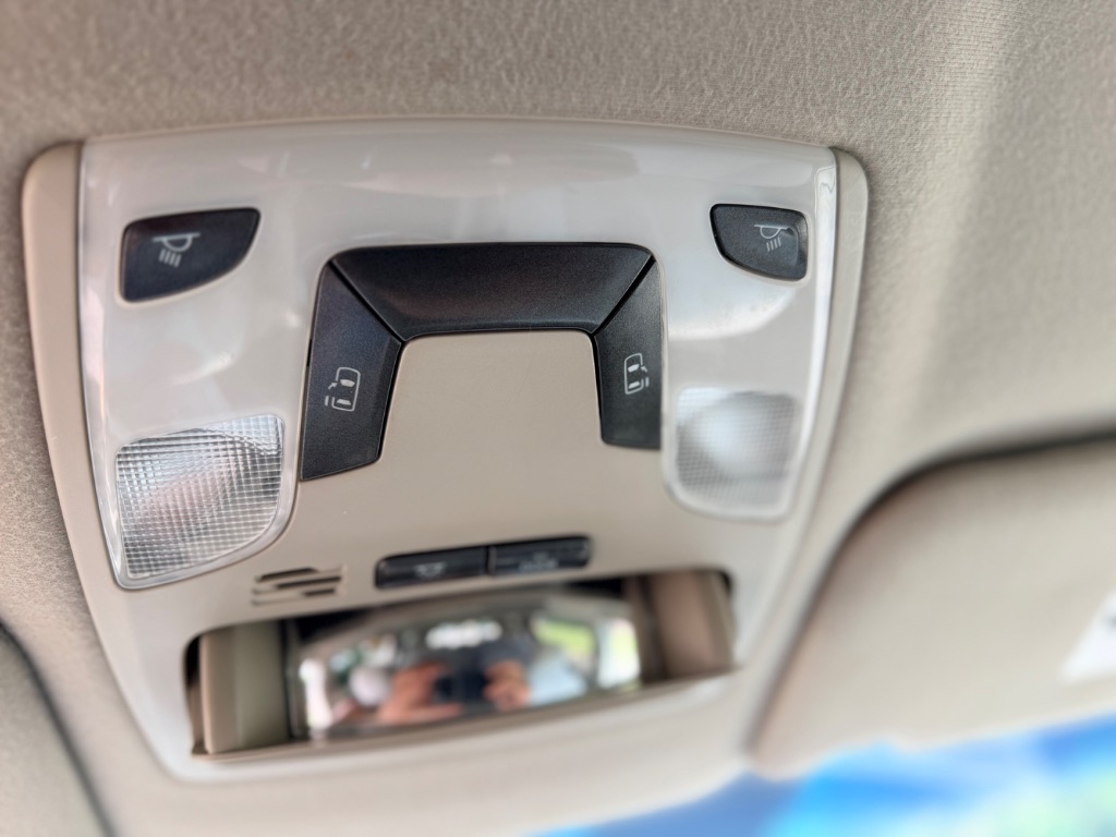 2011 Toyota Sienna - $7,995