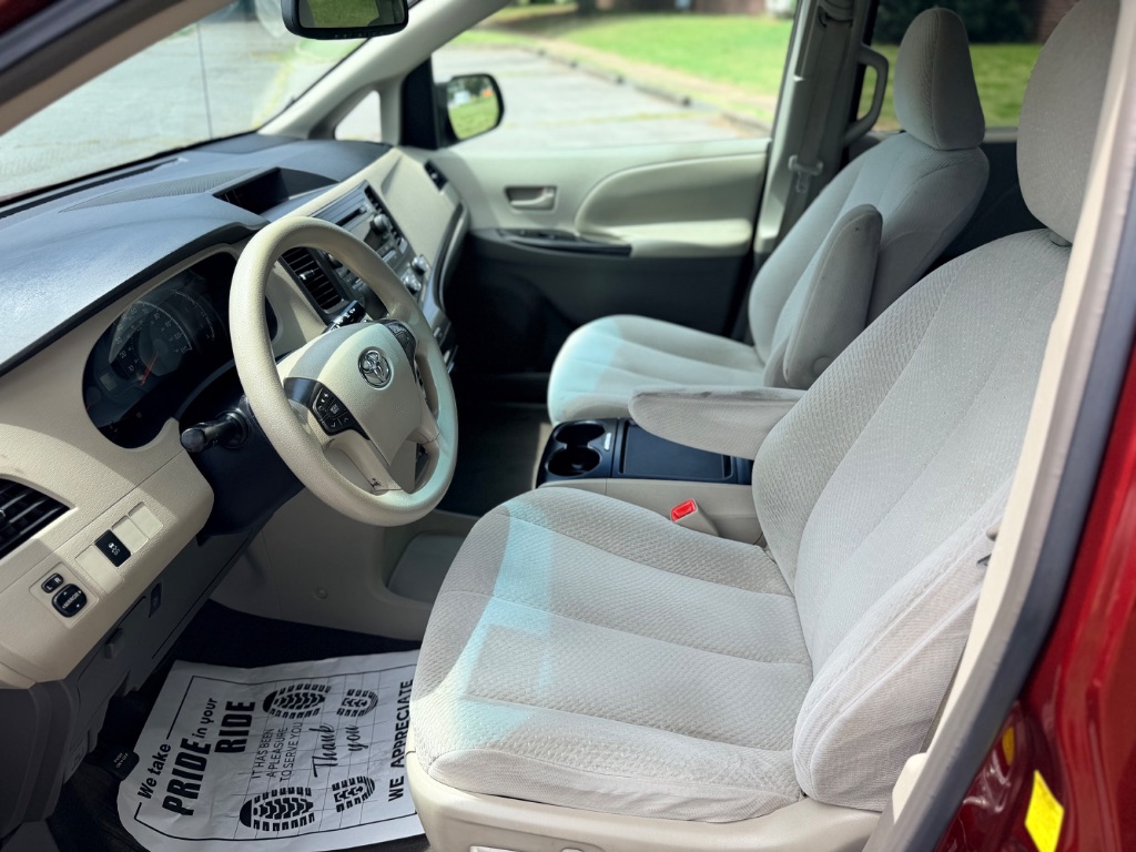 2011 Toyota Sienna - $7,995