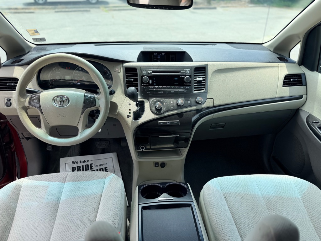 2011 Toyota Sienna - $7,995