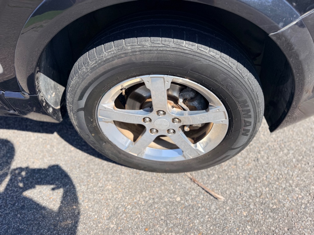 2012 Chevrolet Captiva - $3,250