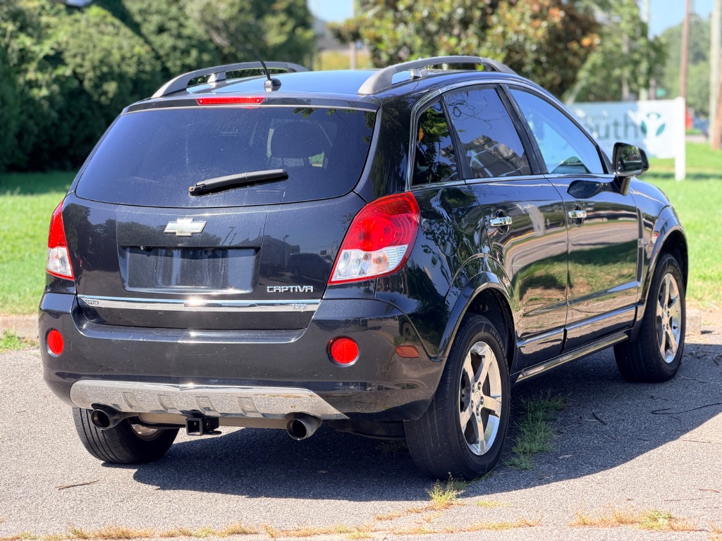 2012 Chevrolet Captiva - $3,250