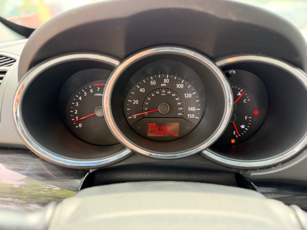 2013 Kia Sorento - $4,200