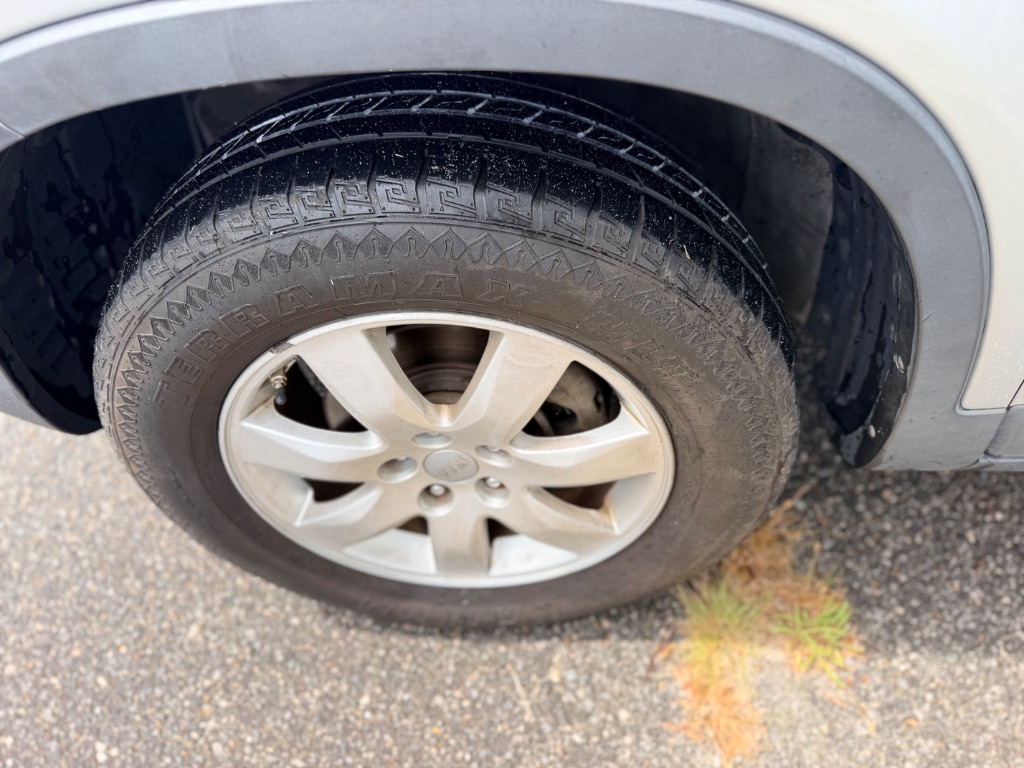 2013 Kia Sorento - $4,200