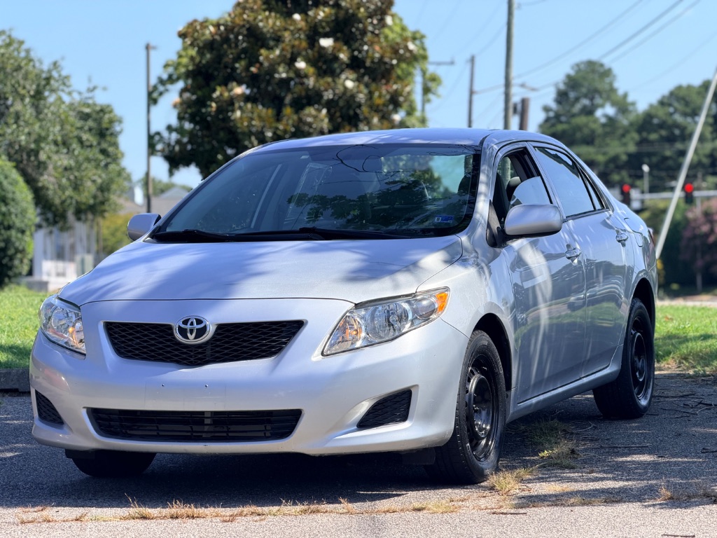 2010 Toyota Corolla - $5,885