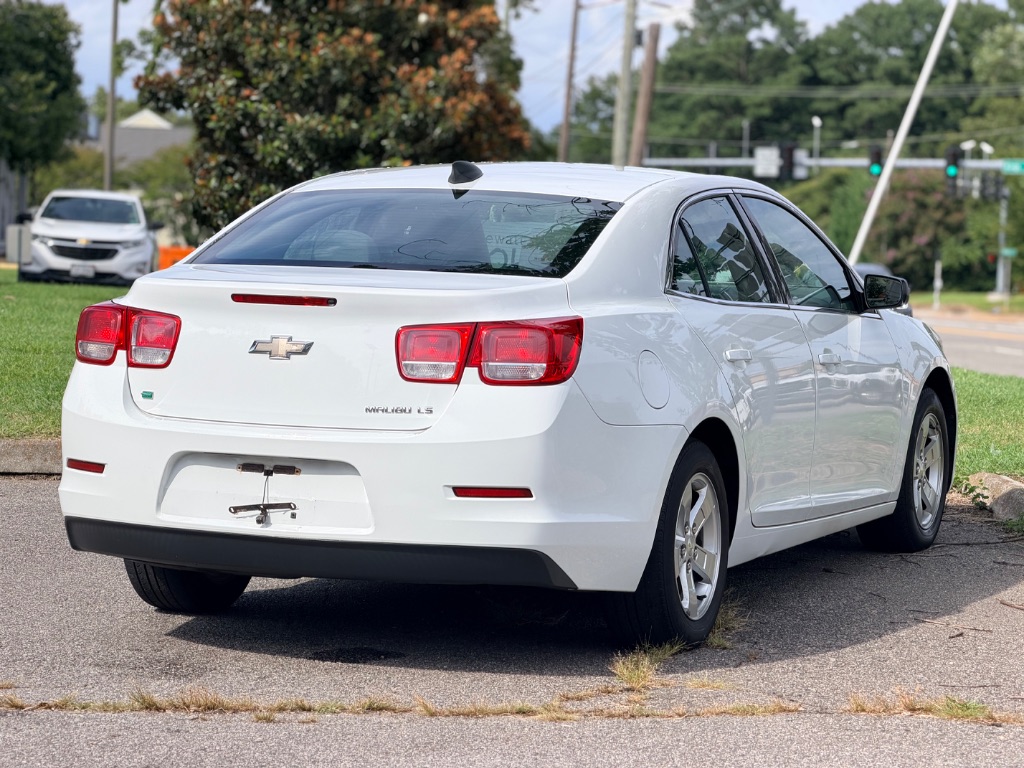 2016 Chevrolet Malibu - $5,650