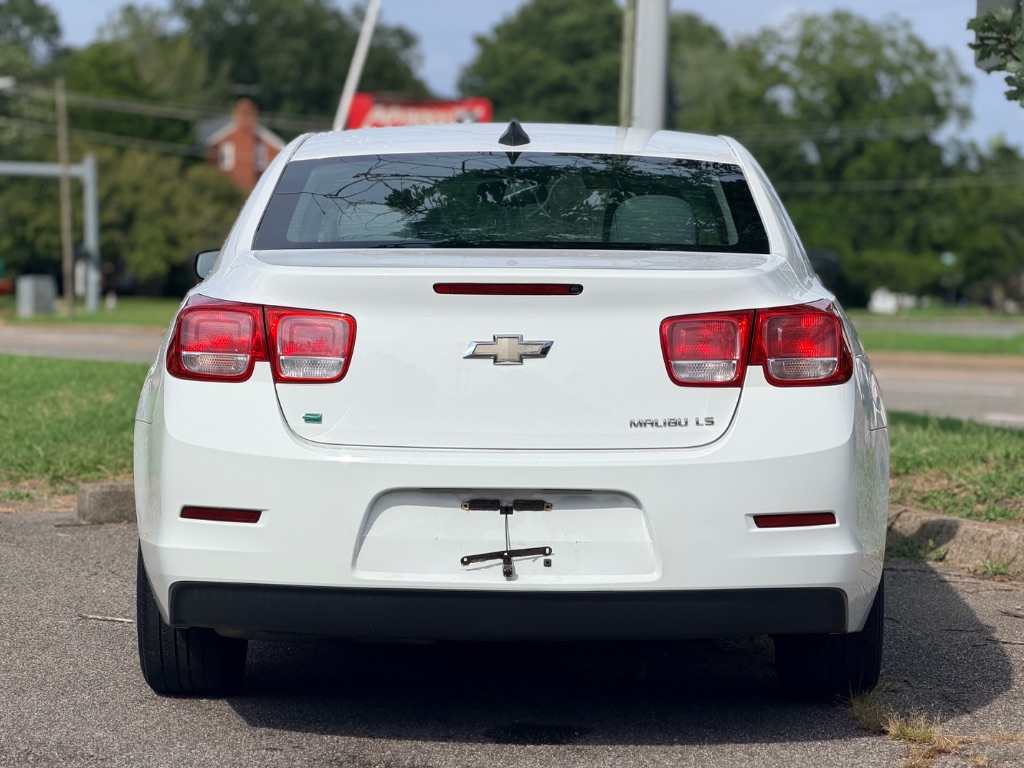 2016 Chevrolet Malibu - $5,650