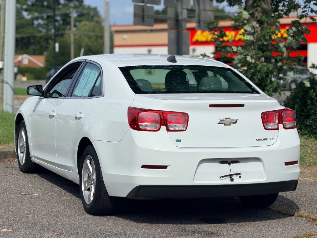 2016 Chevrolet Malibu - $5,650