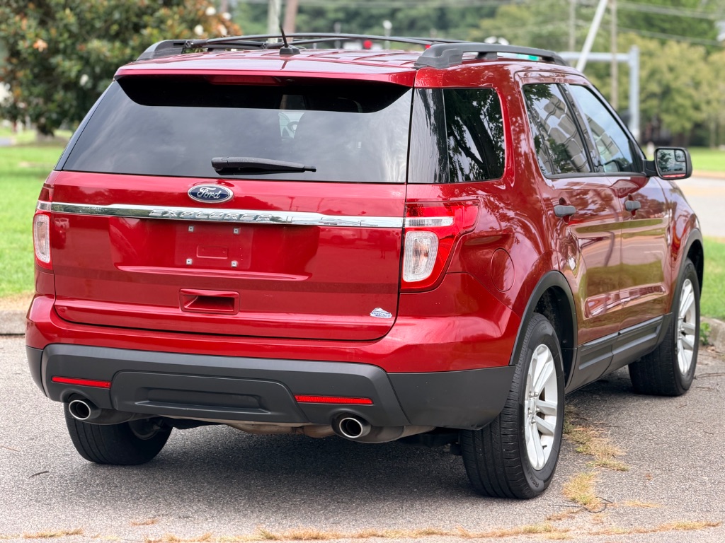 2015 Ford Explorer - $5,300