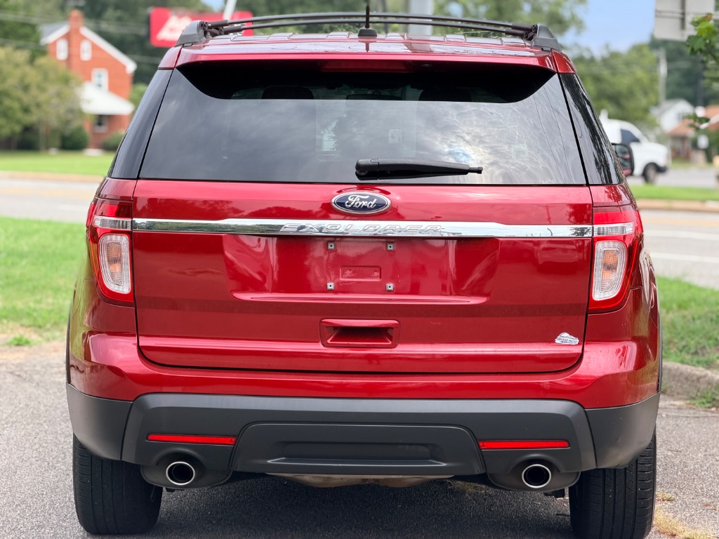 2015 Ford Explorer - $5,300