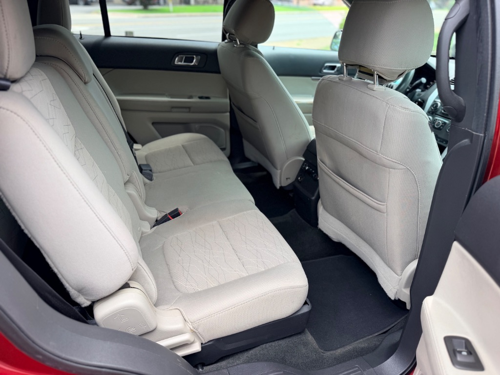 2015 Ford Explorer - $5,300