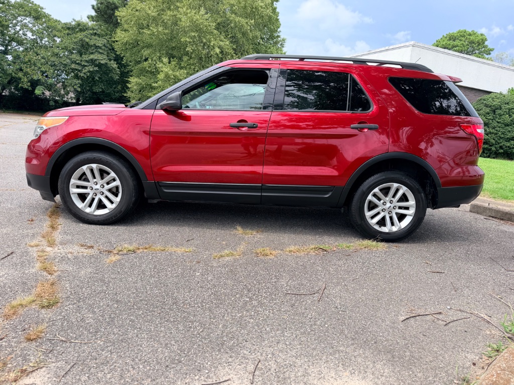 2015 Ford Explorer - $5,300