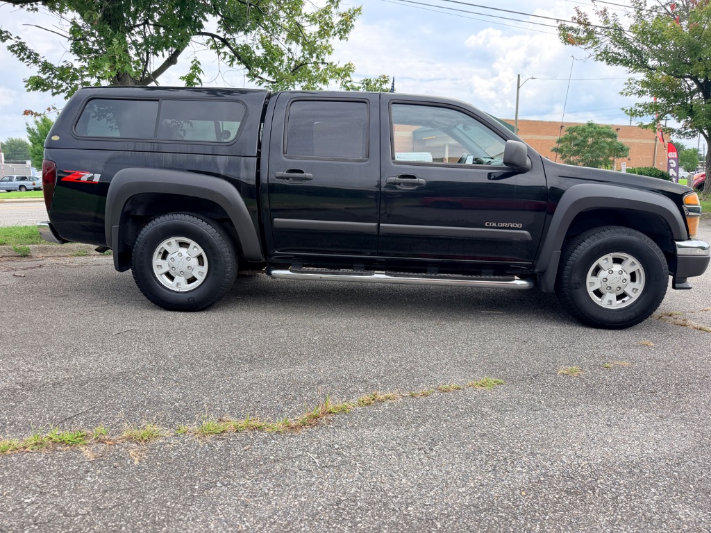 2004 Chevrolet Colorado - $6,550
