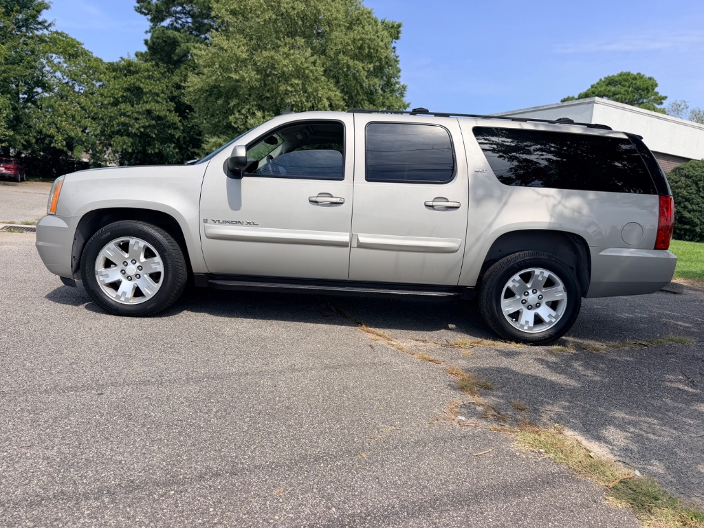 2007 GMC Yukon - $6,995