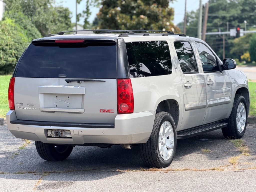 2007 GMC Yukon - $6,995