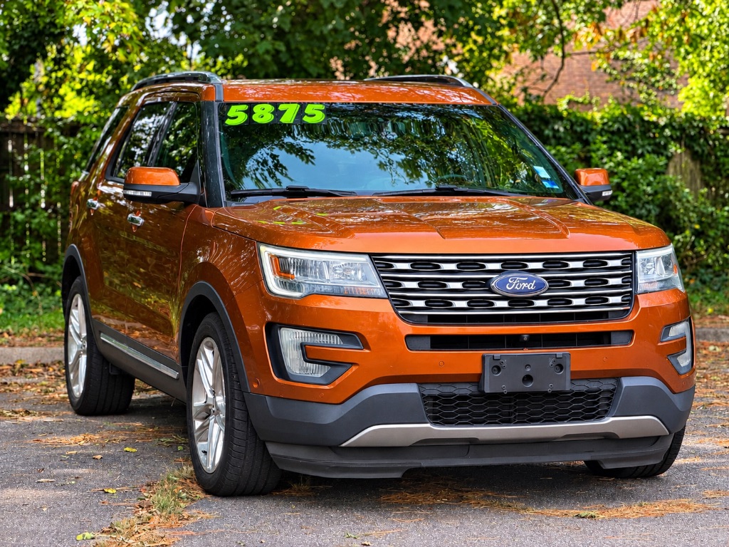 2017 Ford Explorer - $5,875