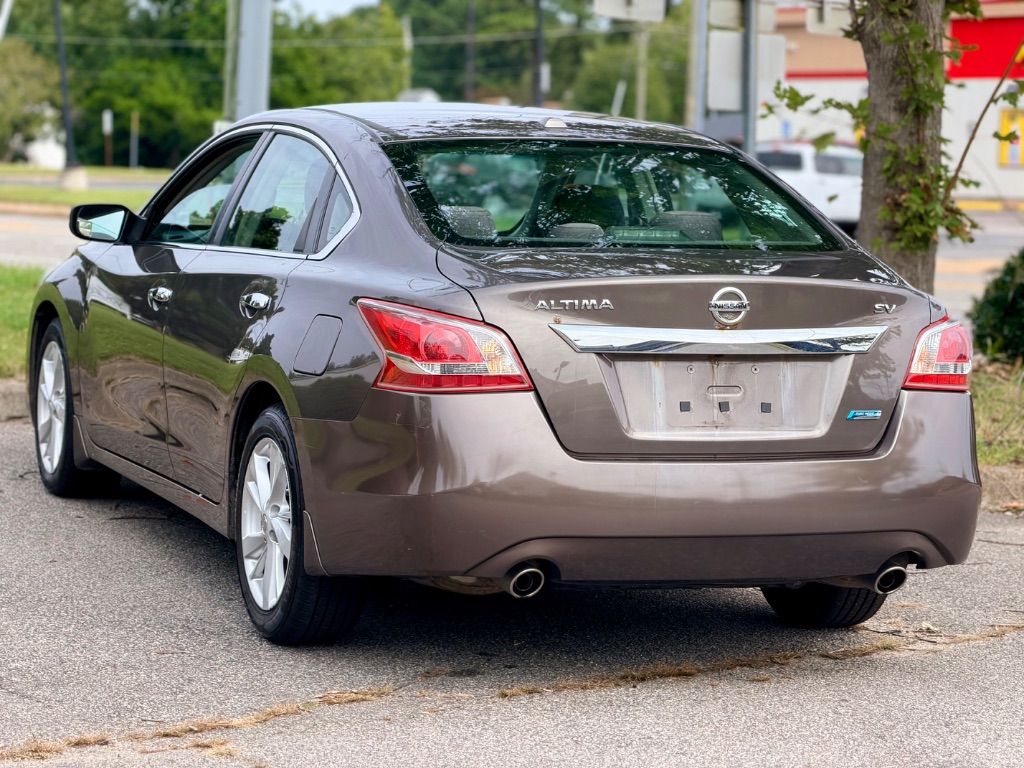 2013 Nissan Altima - $6,100