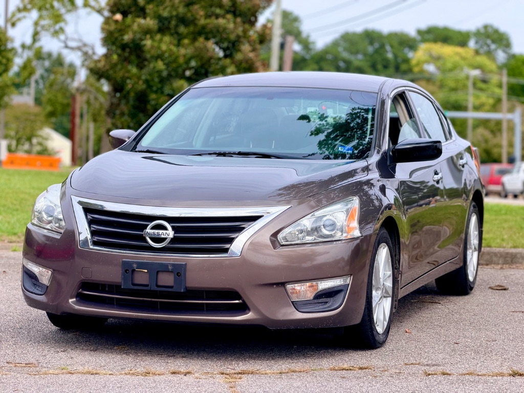 2013 Nissan Altima - $6,100