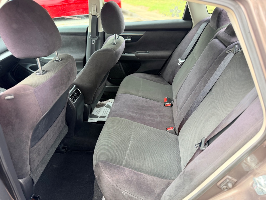 2013 Nissan Altima - $6,100