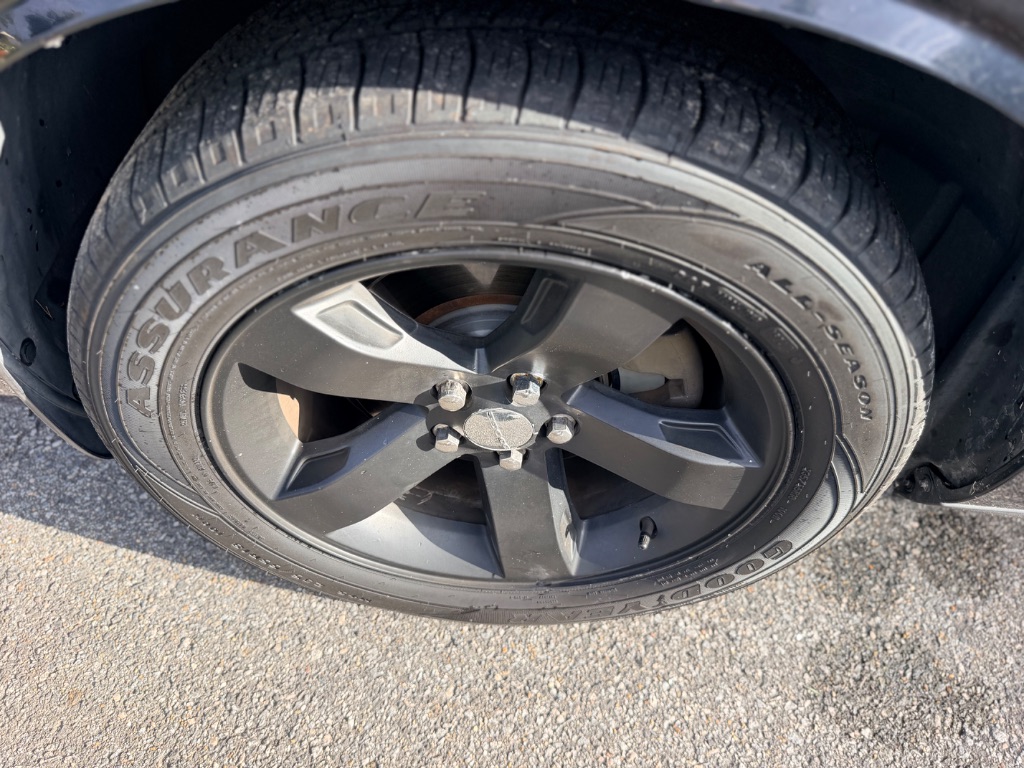 2013 Dodge Challenger - $8,499