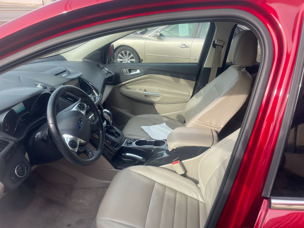 2015 Ford Escape - $8,520