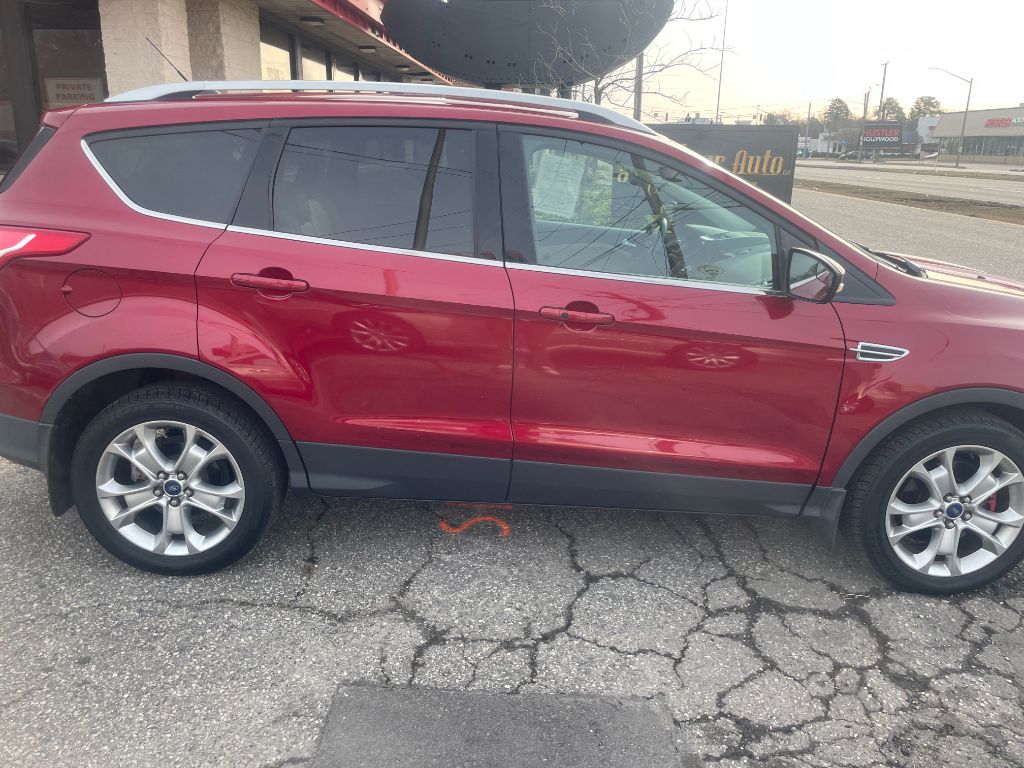 2015 Ford Escape - $8,520