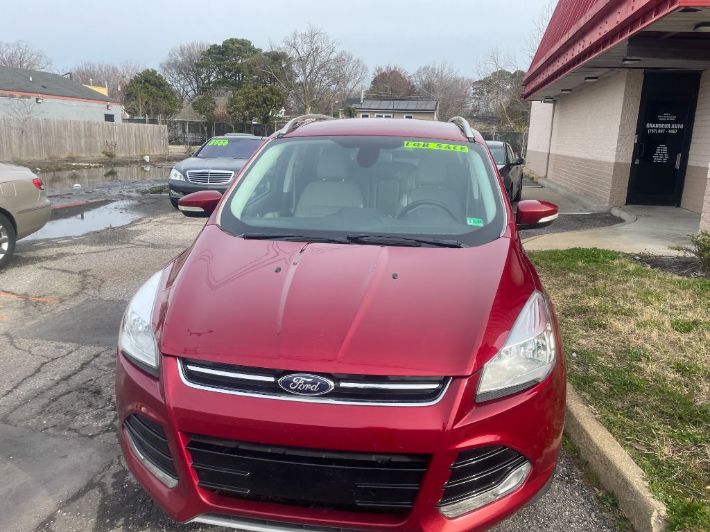2015 Ford Escape - $8,520