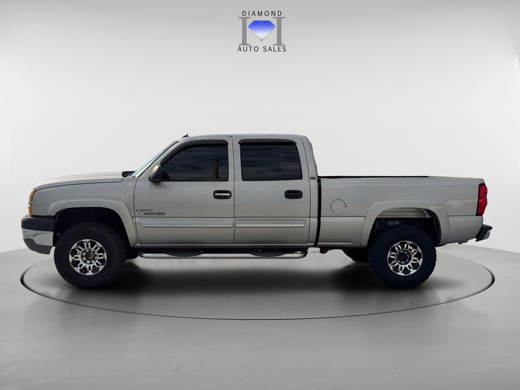 2005 Chevrolet Silverado - $16,990