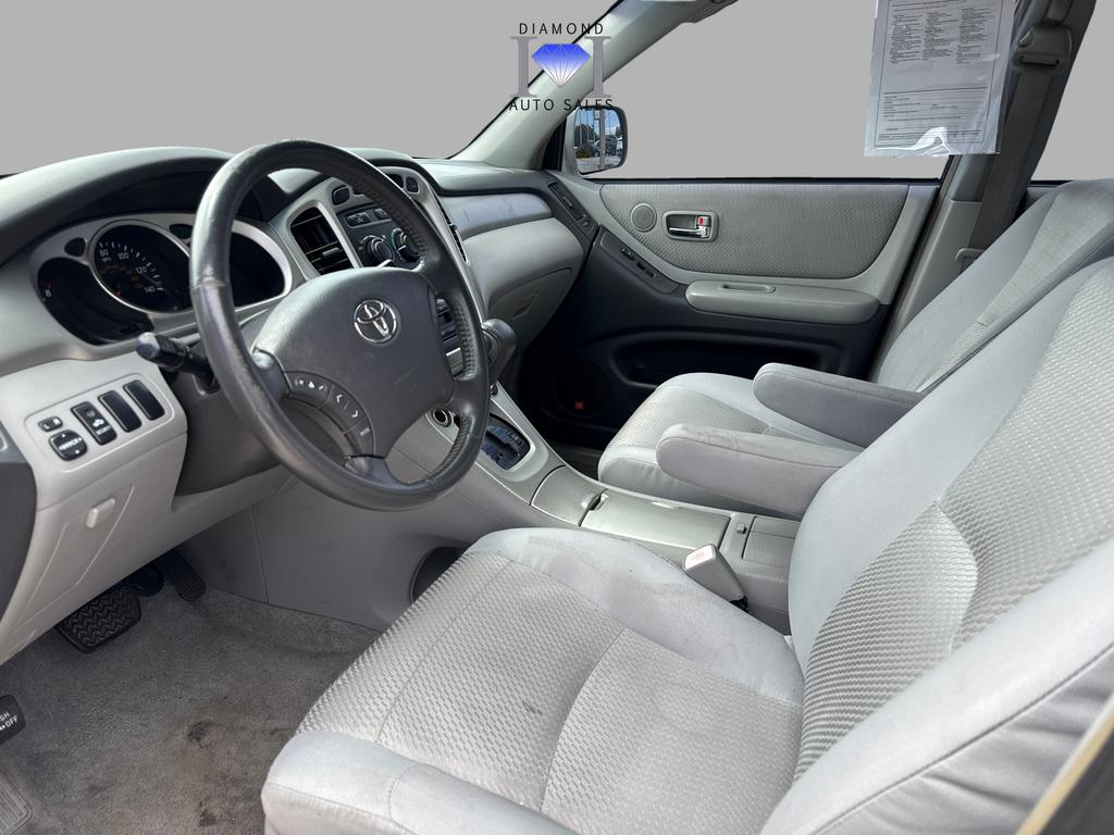 2007 Toyota Highlander - $9,990