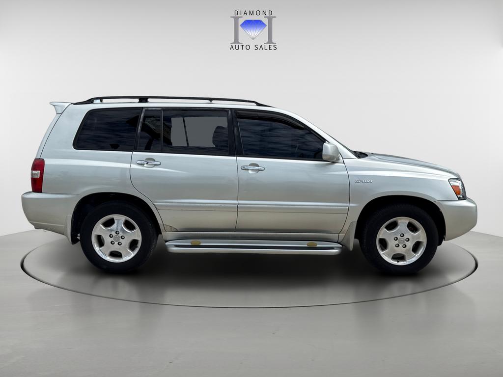 2007 Toyota Highlander - $9,990