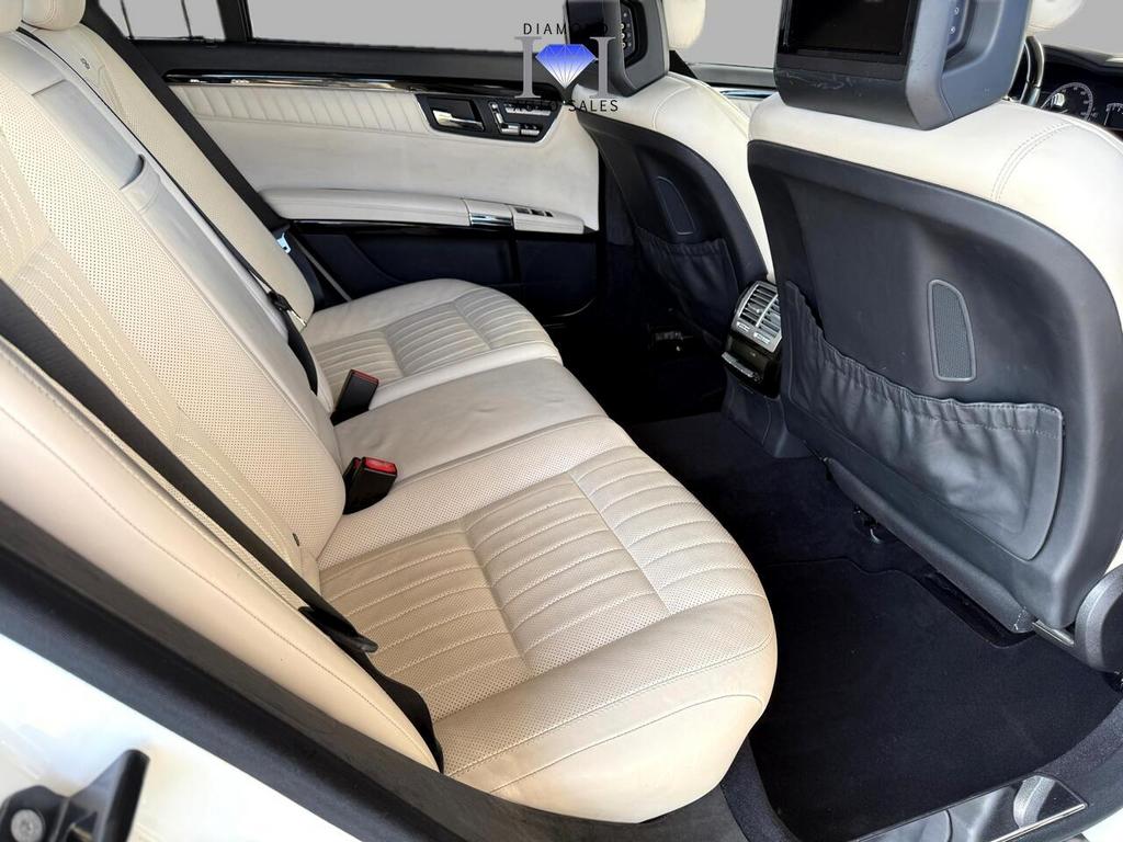 2010 Mercedes-Benz S-Class - $23,500