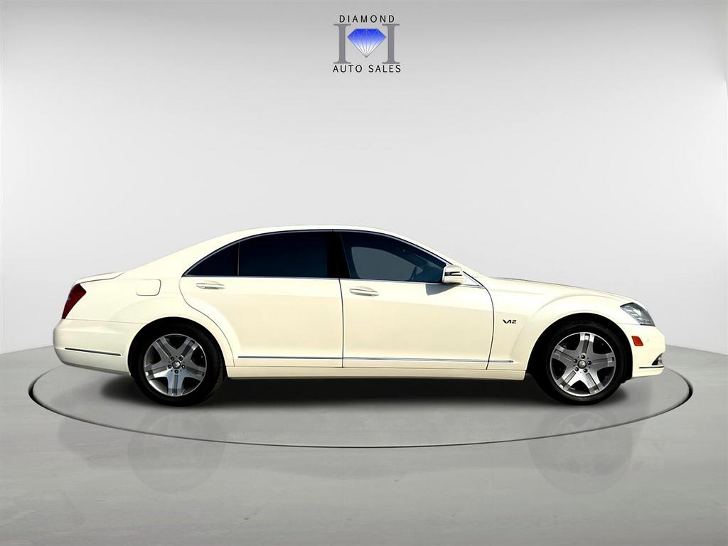 2010 Mercedes-Benz S-Class - $23,500