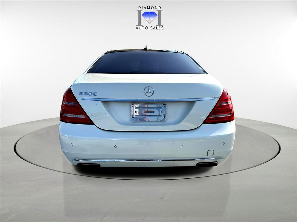 2010 Mercedes-Benz S-Class - $23,500