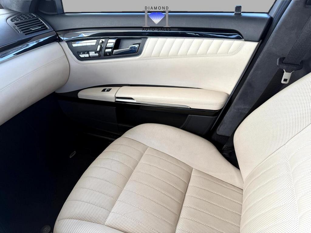 2010 Mercedes-Benz S-Class - $23,500