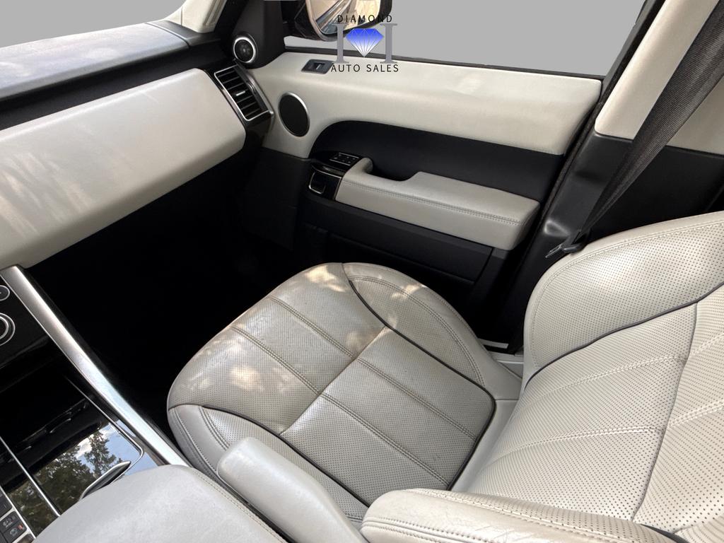 2016 Land Rover Range Rover Sport - $16,990