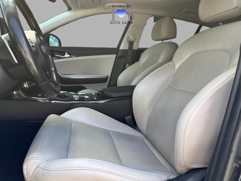 2019 Kia Stinger - $19,222