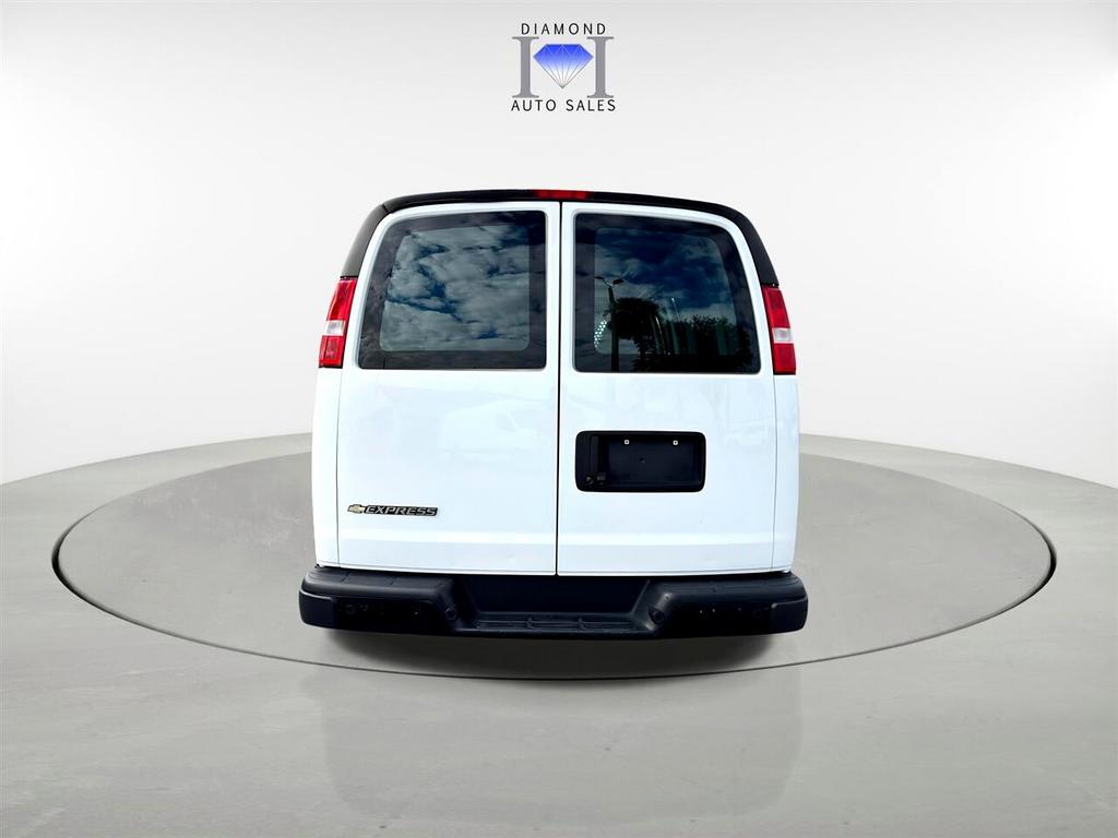 2022 Chevrolet Express - $18,890