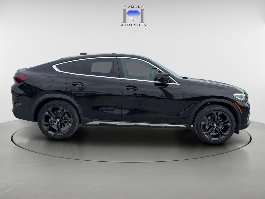 2022 BMW X6 - $53,990