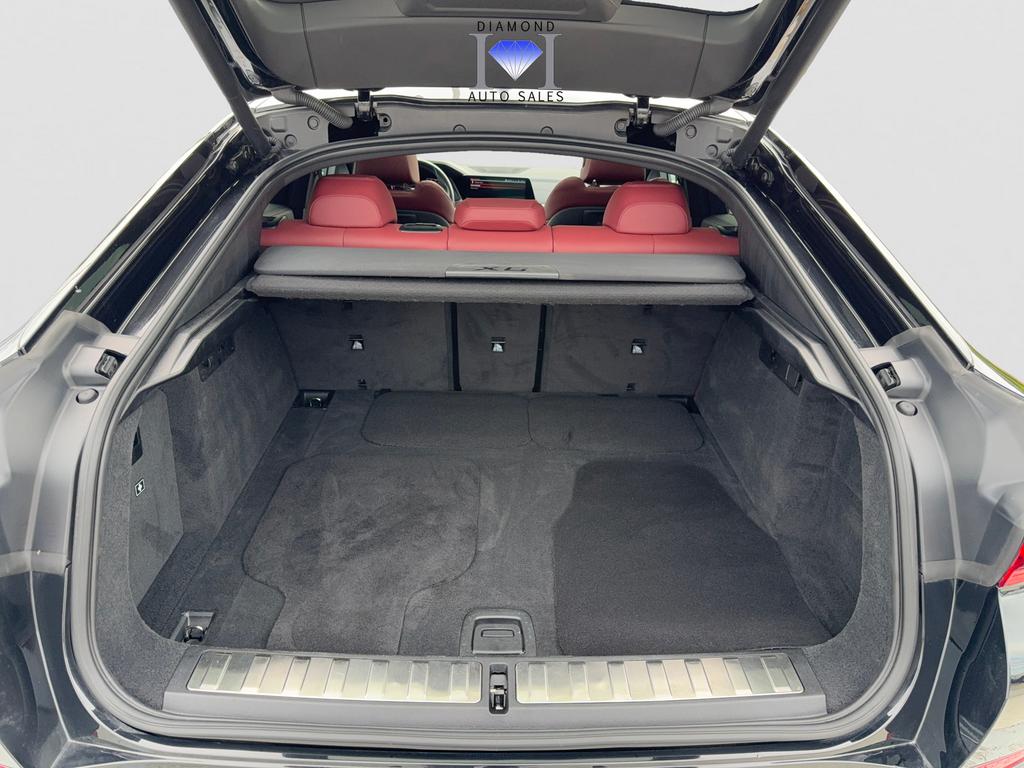 2022 BMW X6 - $53,990